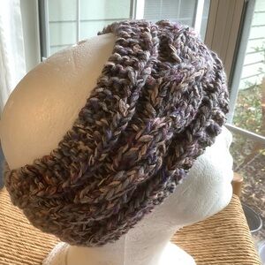 Cable knitted headband